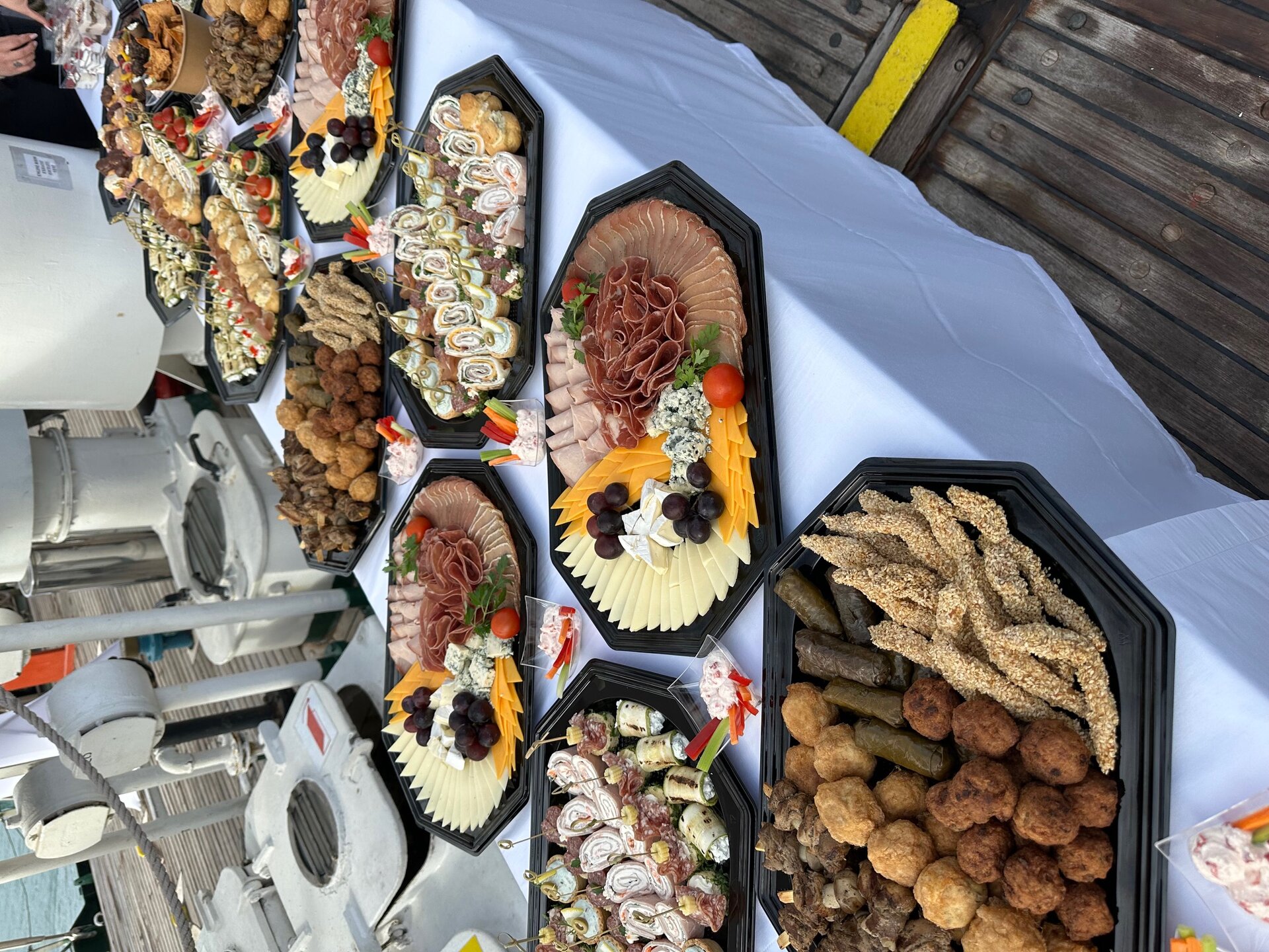 Платери на кораб